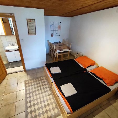 Ferienwohnung Suello Feszek Apartman Tiszafüred Exterior foto
